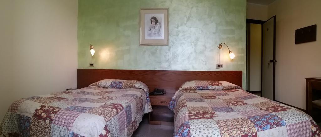Hotel 5 Vie Альменно-Сан-Сальваторе Номер фото